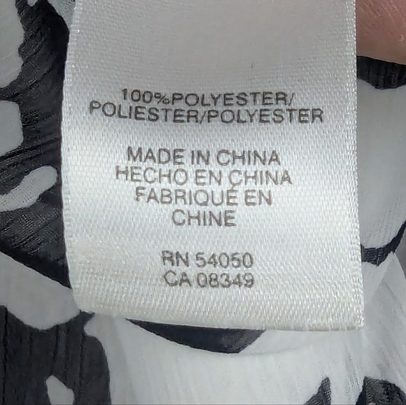 Evan-Picone Size 12 Petite NWT Sleeveless Blouse With Ruffle Neckline - Picture 6 of 11